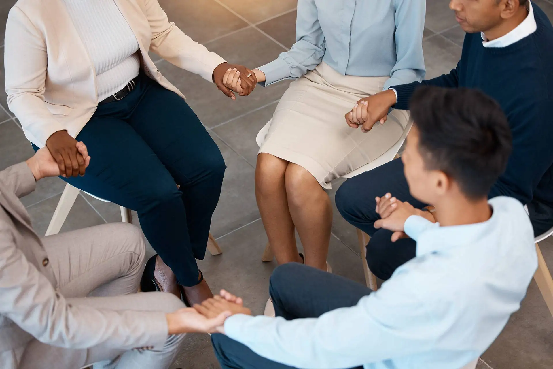 support holding hands and business people in team 39A9SMC